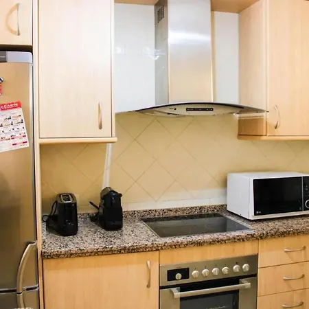 Daire Family In With Pool *